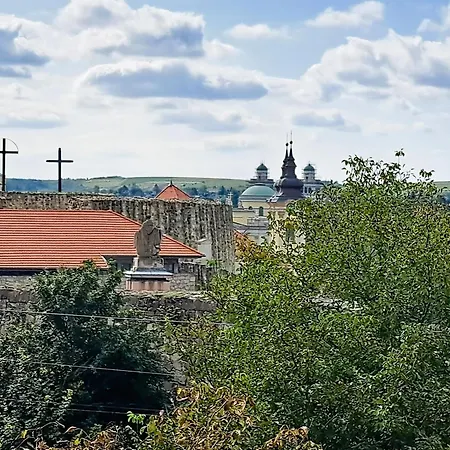 Aparthotel Orient Apartmanhaz Eger