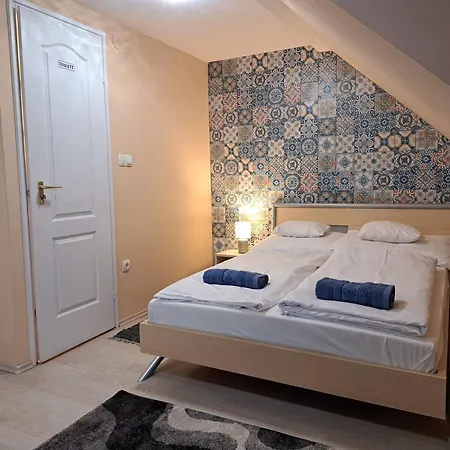 Orient Apartmanhaz Hotel de apartamente 3*