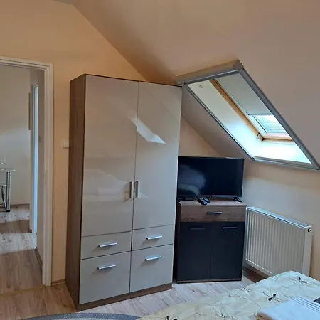 Hotel de apartamente Orient Apartmanhaz 3*