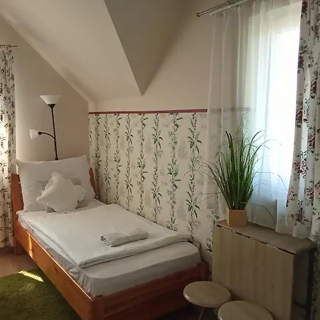 Orient Apartmanhaz Aparthotel 3*