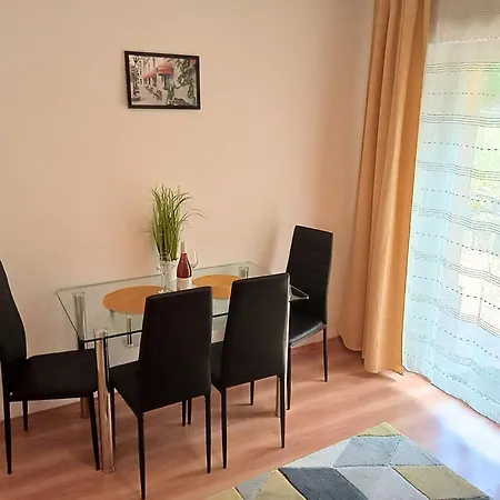 Aparthotel Orient Apartmanhaz