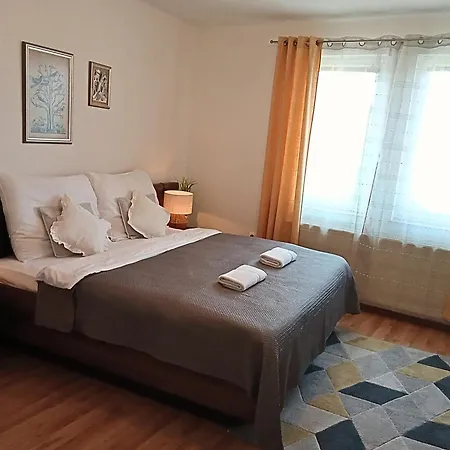 Orient Apartmanhaz إغير