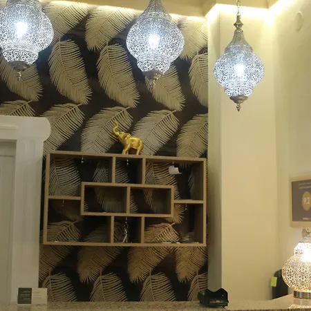Orient Apartmanhaz Lägenhetshotell Eger