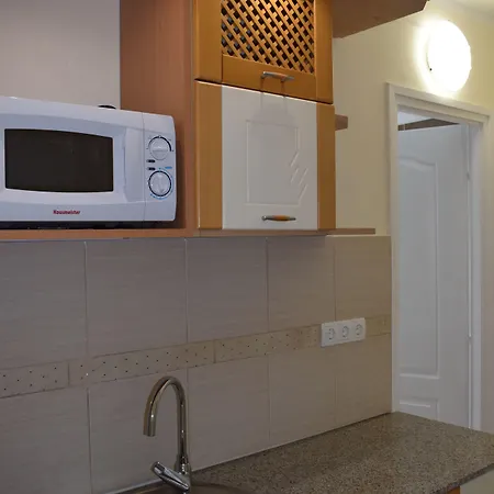 Orient Apartmanhaz Lägenhetshotell 3*