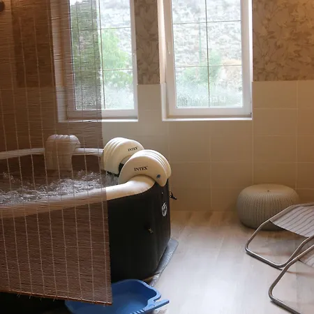 Lägenhetshotell Orient Apartmanhaz 3*