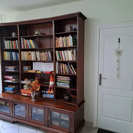 Orient Apartmanhaz Lägenhetshotell