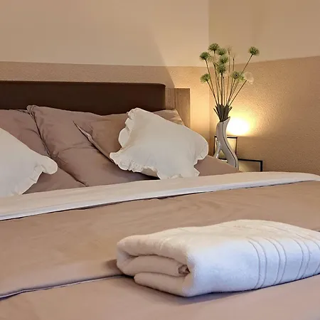 Lägenhetshotell Orient Apartmanhaz