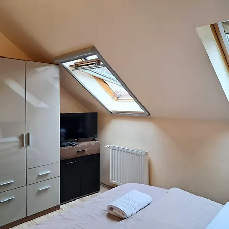 Orient Apartmanhaz Lägenhetshotell 3*