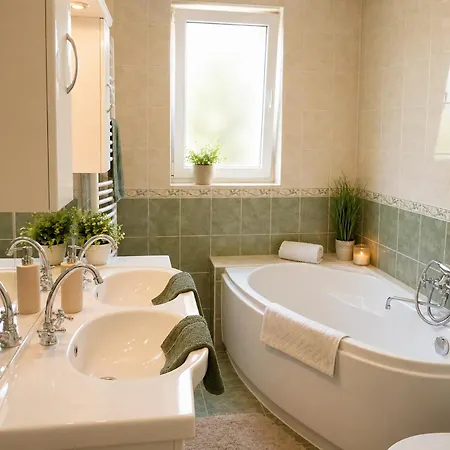 Orient Apartmanhaz Lägenhetshotell Eger