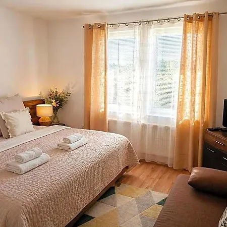 Orient Aparthotel