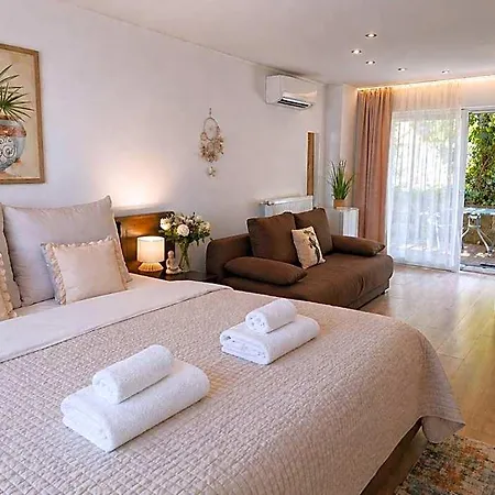 Orient Aparthotel