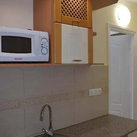 Orient Apartmanhaz Lägenhetshotell