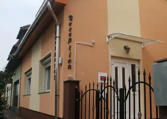 Hotel apartamentowy Orient Apartmanhaz Eger